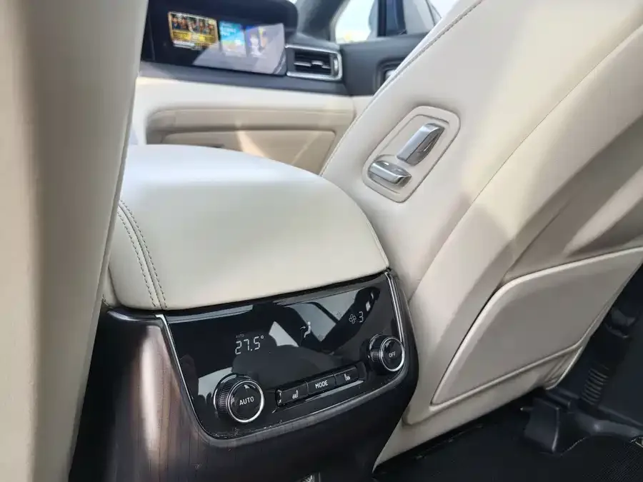 Li Xiang One Ideal ONE 2021 extended range 6-seater version 2023 — миниатюра 3