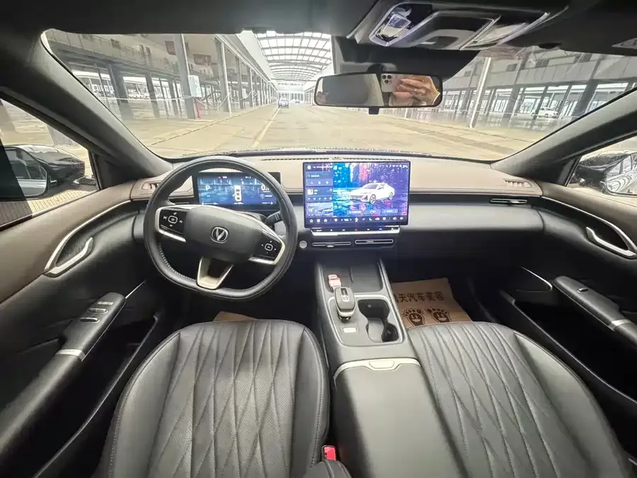 Changan Yidong Changan Eado 2026 1.5L Blue Whale Smart Enjoyment Edition 2026 — миниатюра 3
