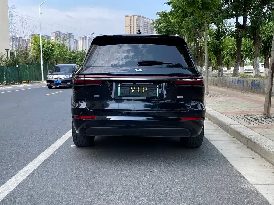 Li Xiang One Ideal ONE 2021 extended range 6-seater version 2022 — миниатюра 5