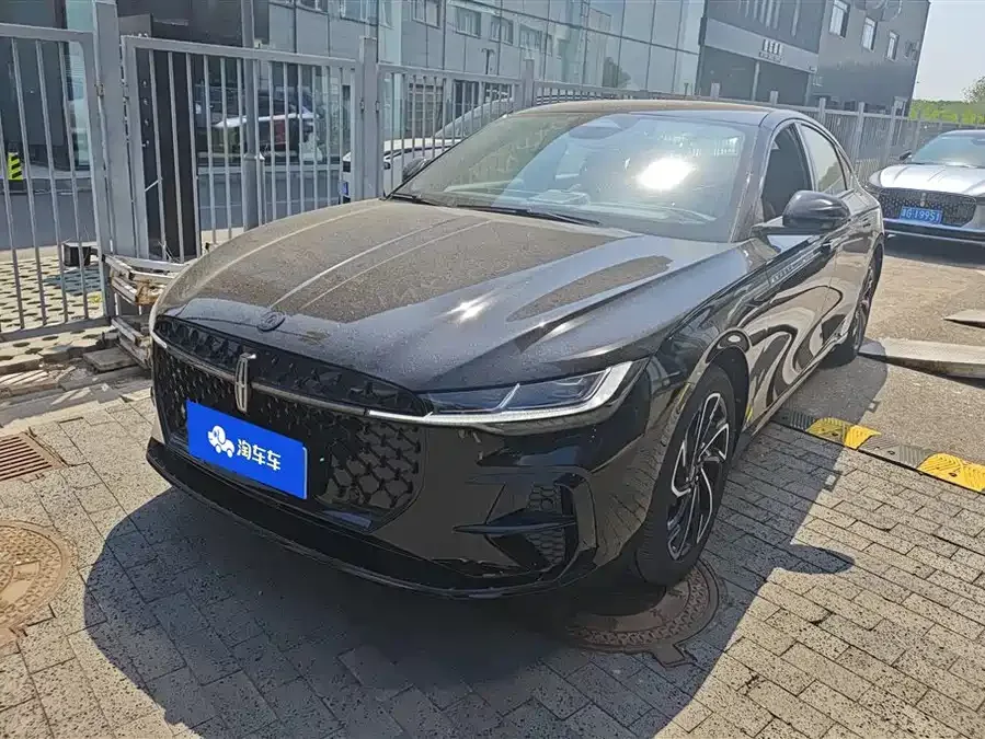 Lincoln Z 2025