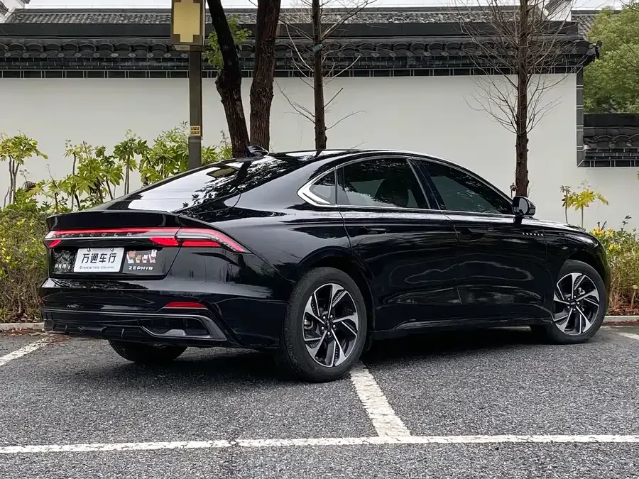 Lincoln Z 2022 i Cool Premium Edition 2024 — миниатюра 2