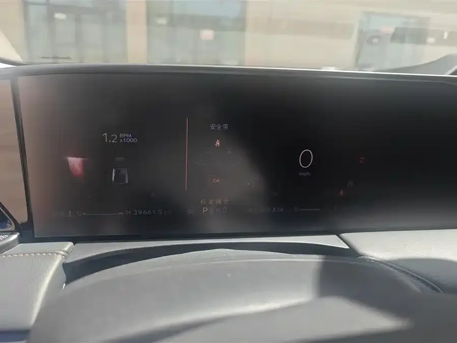 Lincoln Z 2022 i Cool Luxury Edition 2023 — миниатюра 4