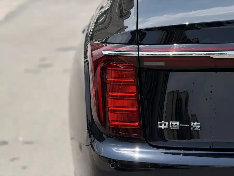 Hongqi H9 Hongqi H9 2025 2.0T 2WD Luxury Business Edition 5 Seaters 2025 — миниатюра 4