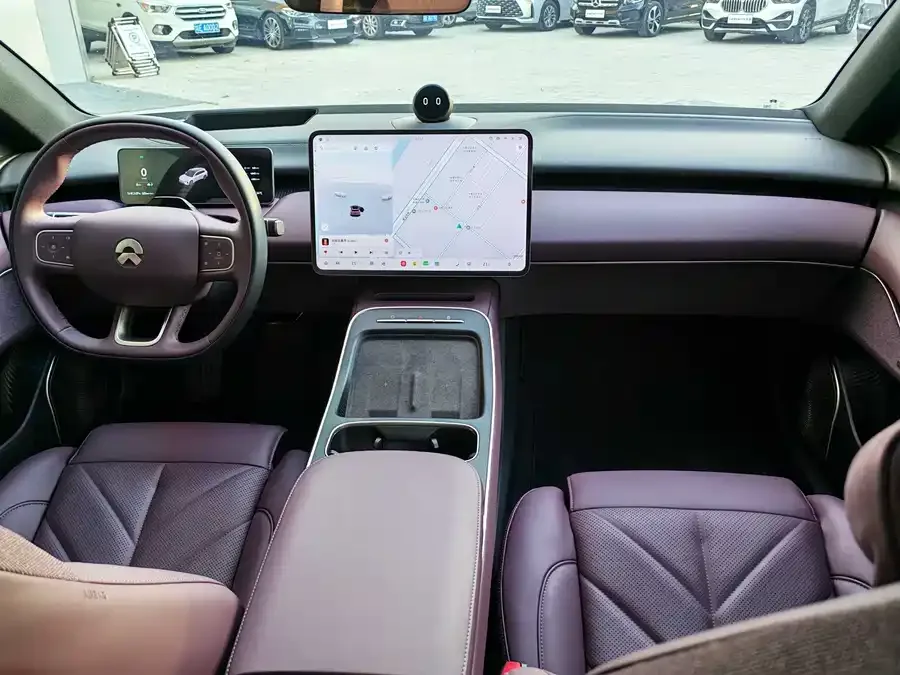 NIO ET5T NIO ET5T 2025 Limited Edition with High-Flyer Package 100kWh Touring 2026 — миниатюра 3