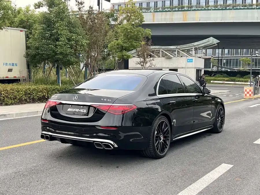 Mercedes-Benz S-Class AMG New Energy Mercedes-Benz S-Class AMG New Energy 2024 AMG S 63 LE Performance 2025 — миниатюра 3