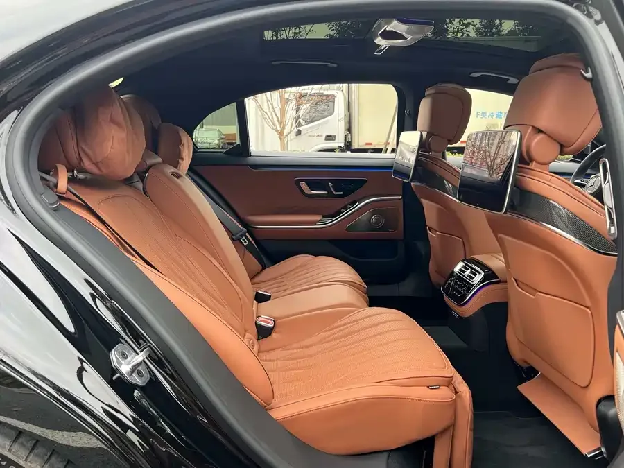 Mercedes-Benz S-Class AMG New Energy Mercedes-Benz S-Class AMG New Energy 2024 AMG S 63 LE Performance 2025 — миниатюра 5