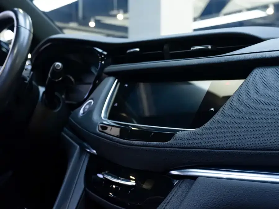 Cadillac XT6 2022 2.0T 7-seat 4WD Fashion Edition 2023 — миниатюра 3