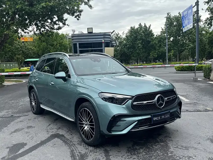 Mercedes-Benz GLC-Class Mercedes-Benz GLC 2025 GLC 300 L 4MATIC Luxury 5-seater 2024 — миниатюра 4