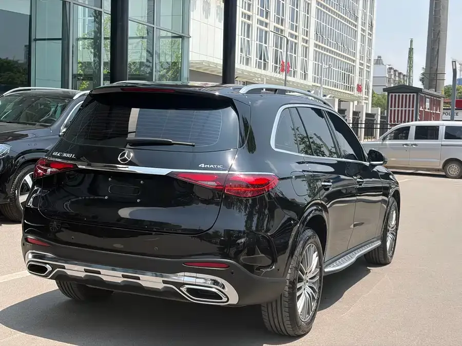 Mercedes-Benz GLC-Class Mercedes-Benz GLC 2025 GLC 300 L 4MATIC Dynamic 5-seater 2025 — миниатюра 2