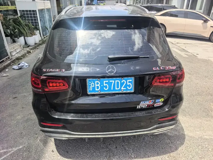 Mercedes-Benz GLC-Class Mercedes-Benz GLC 2022 GLC 300 L 4MATIC Dynamic Collector's Edition 2023 — миниатюра 3