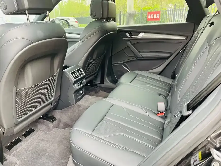 Audi Q5L 2025 40 TFSI Luxury Dynamic Edition 2025 — миниатюра 2
