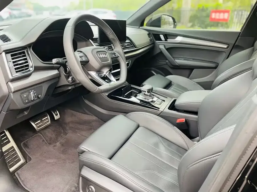 Audi Q5L 2025 40 TFSI Luxury Dynamic Edition 2025 — миниатюра 4