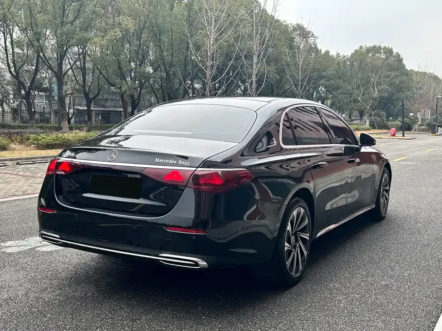 Mercedes-Benz E-Class Mercedes-Benz E-Class 2024 E 300 L Fashion Edition 2024 — миниатюра 5