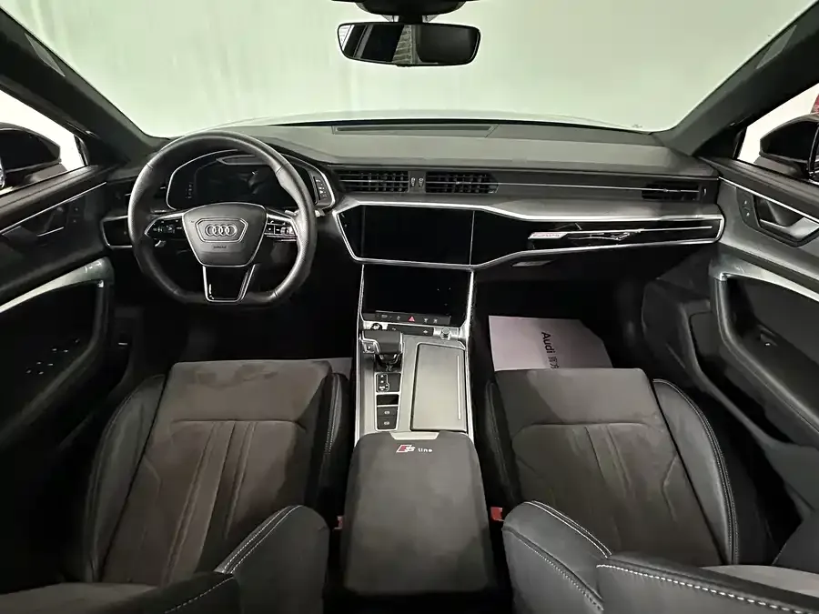 Audi A6L 2022 45 TFSI quattro exclusive dynamic model 2022 — миниатюра 5