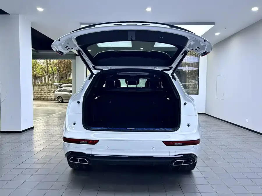 Audi Q5L 2023 40T luxury and dynamic model 2023 — миниатюра 2