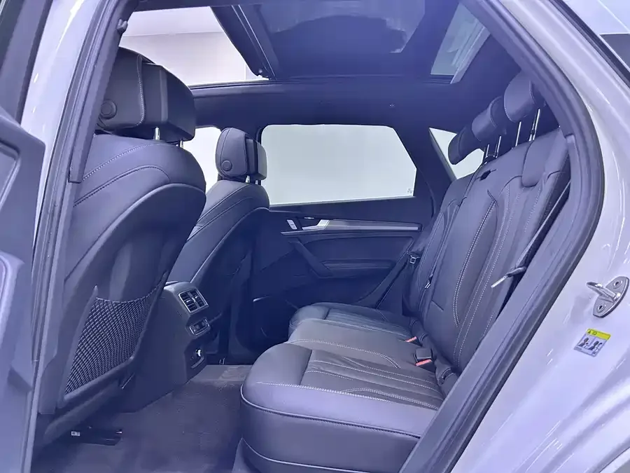 Audi Q5L 2023 40T luxury and dynamic model 2023 — миниатюра 3