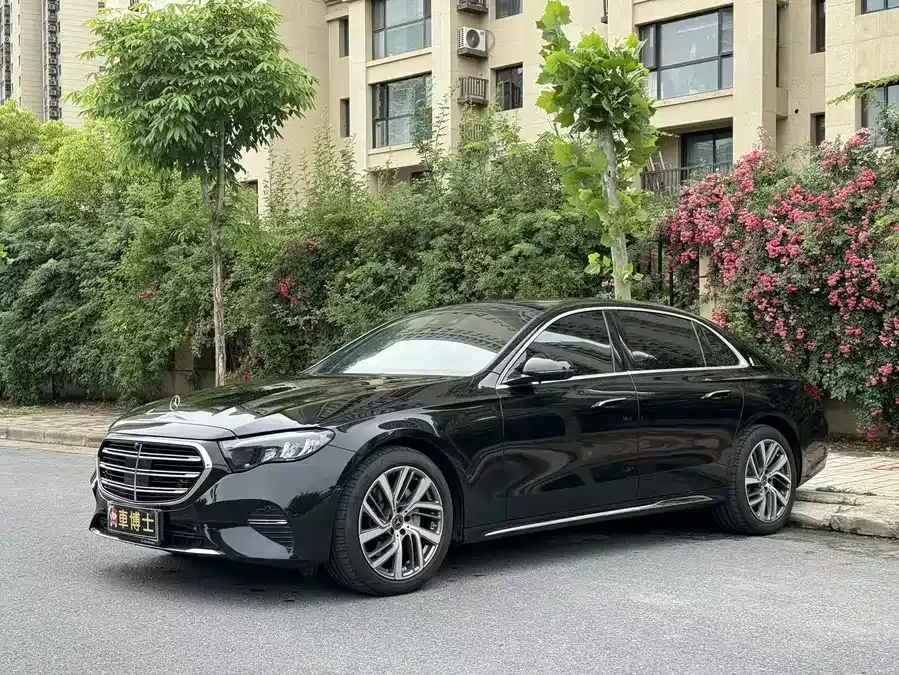 Mercedes-Benz E-Class 2024