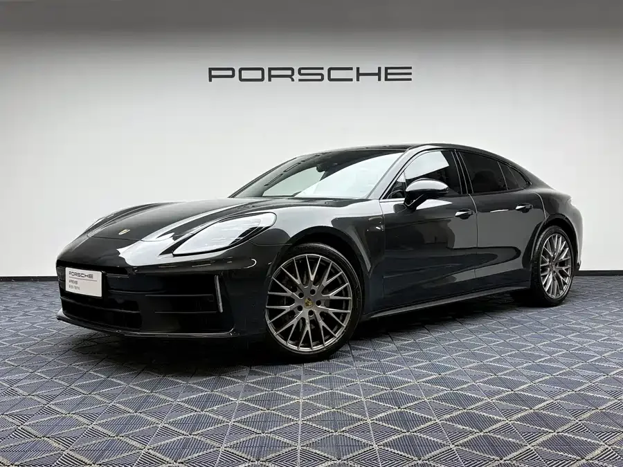 Porsche Panamera 2025