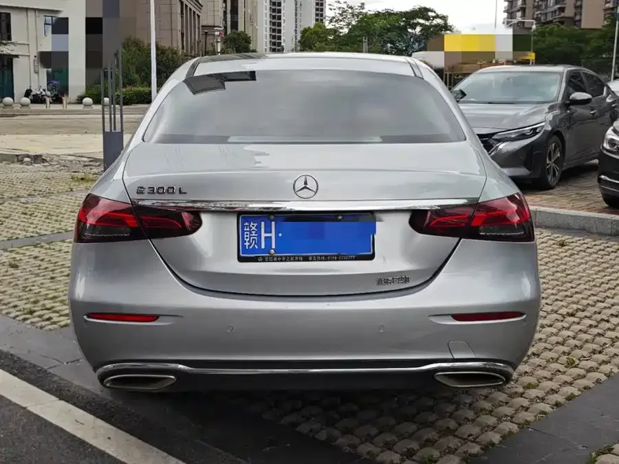 Mercedes-Benz E-Class Mercedes-Benz E-Class 2022 Model E 300 L Premium Edition 2022 — миниатюра 3