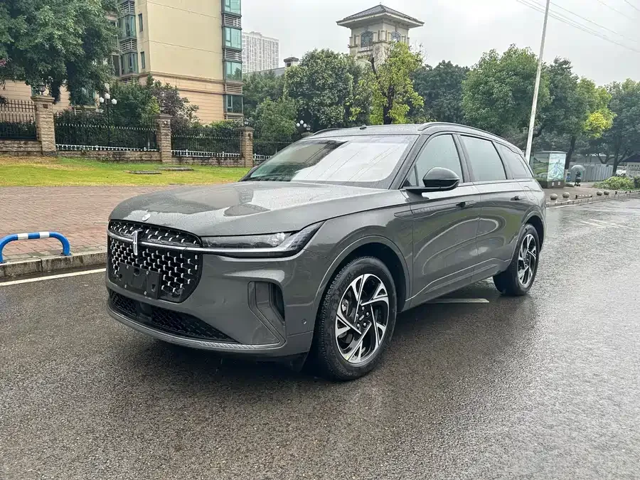 Lincoln Navigator 2024