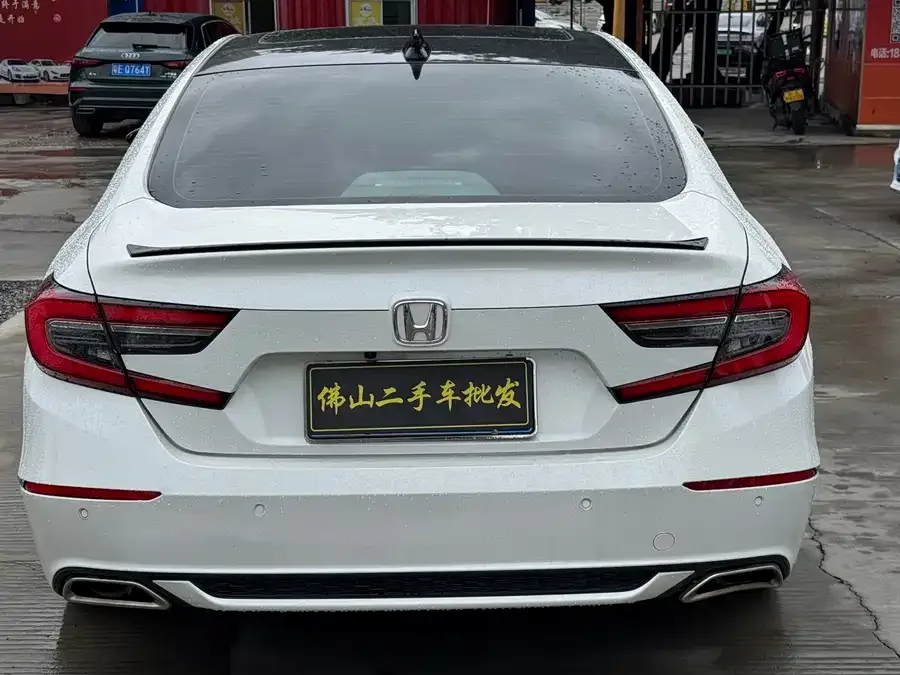 Honda Accord 2022 Accord 260TURBO Fantasy Night Premium Edition 2023 — миниатюра 2