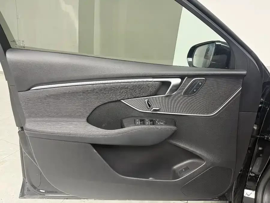 Buick LaCrosse LaCrosse 2025 28T Platinum Edition 2025 — миниатюра 5