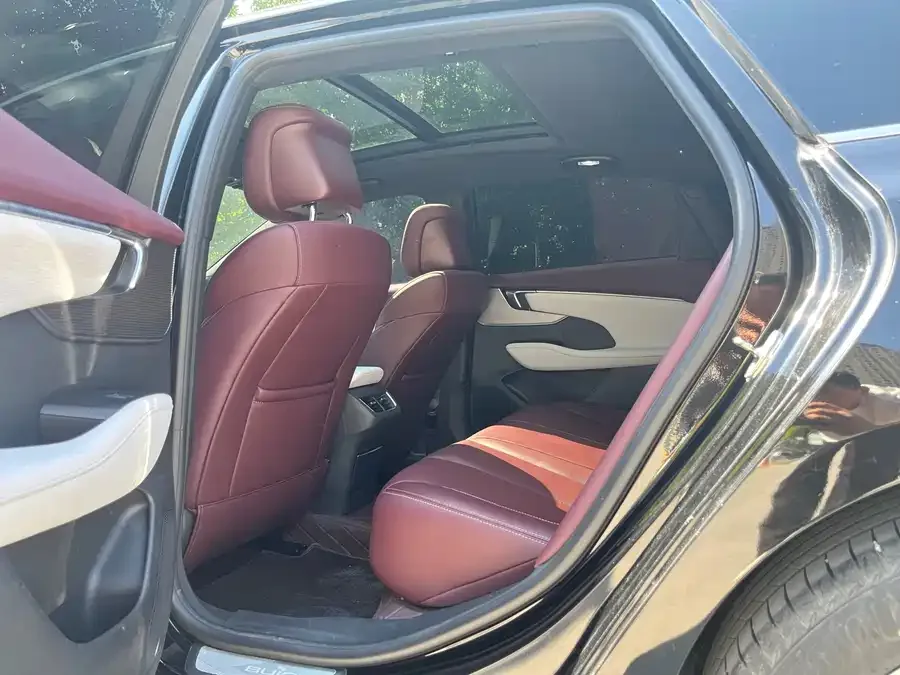 Buick LaCrosse LaCrosse 2023 28T Premium Edition 2024 — миниатюра 2