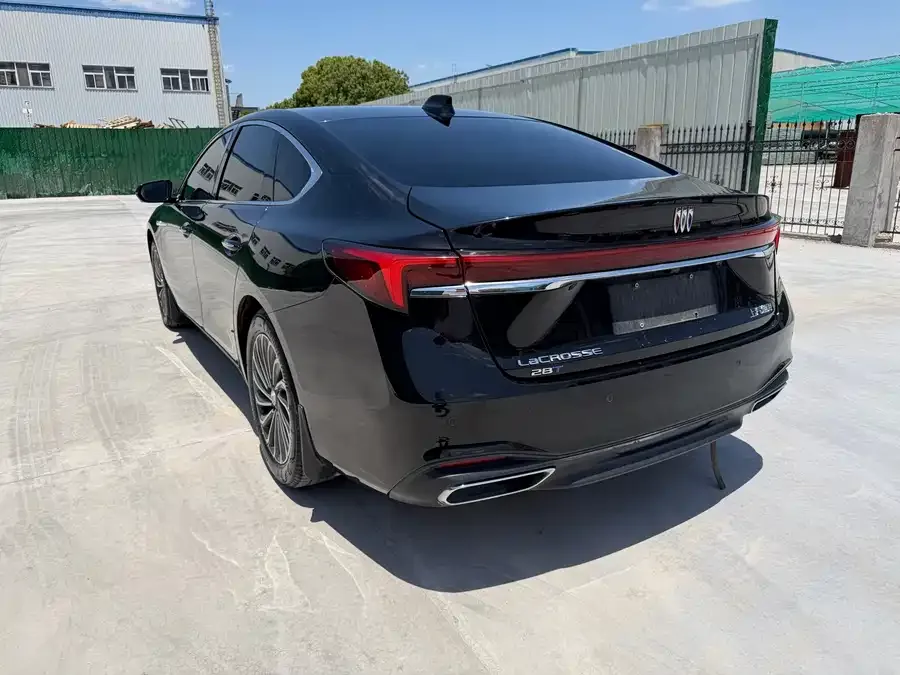 Buick LaCrosse LaCrosse 2023 28T Premium Edition 2023 — миниатюра 5