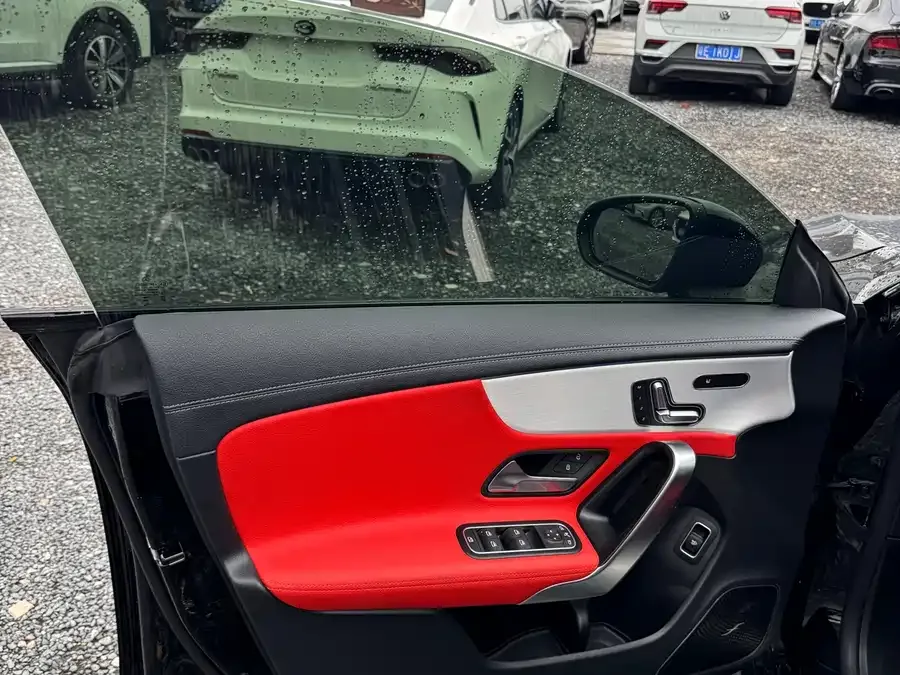 Mercedes-Benz CLA AMG Mercedes-Benz CLA AMG 2024 AMG CLA 35 4MATIC 2024 — миниатюра 5