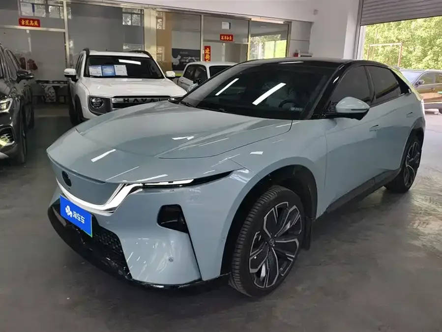 Mazda EZ-60 2025 Extended Range 200 Max 2025 — фото 1, купить с доставкой в Москву