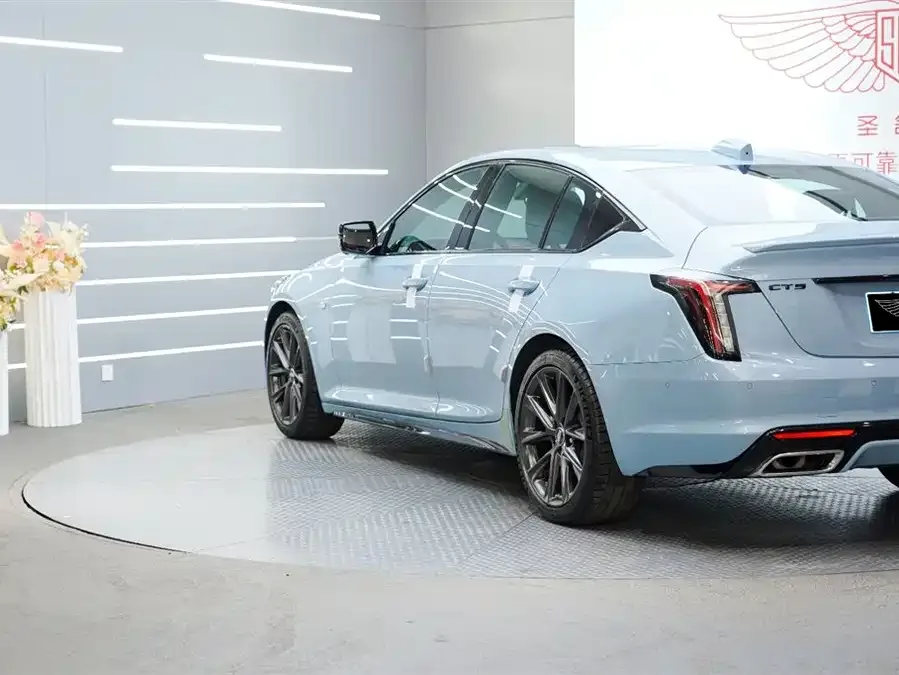 Cadillac CT5 2025 28T Track Performance Edition + Peak Track Optional Package 2025 — миниатюра 2