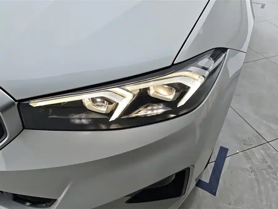 BMW i3 2022 eDrive 35 L 2023 — миниатюра 2