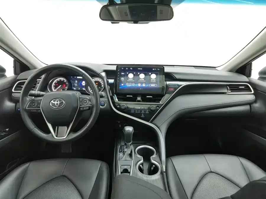 Toyota Camry Camry 2021 2.0G Deluxe Edition 2023 — миниатюра 2