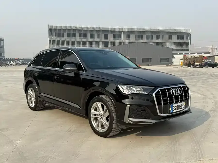 Audi Q7 2024
