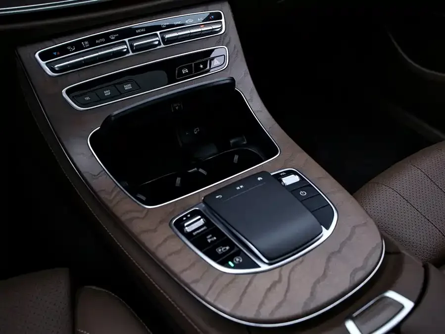Mercedes-Benz E-Class Mercedes-Benz E-Class 2023 E 260 L 2023 — миниатюра 3