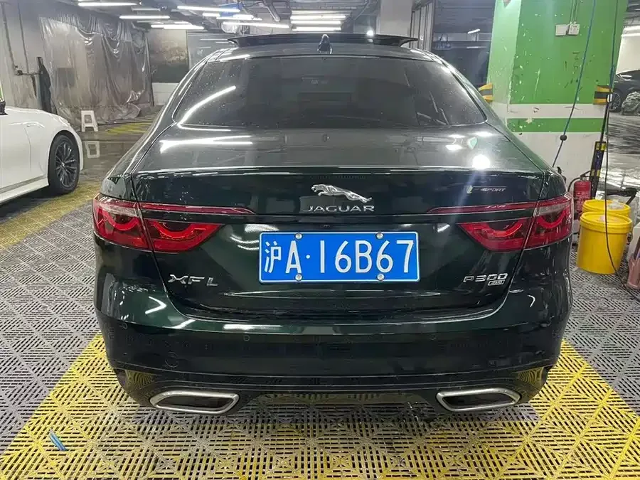 Jaguar XFL 2022 2.0T P300 AWD Flagship Sport Edition 2023 — миниатюра 2