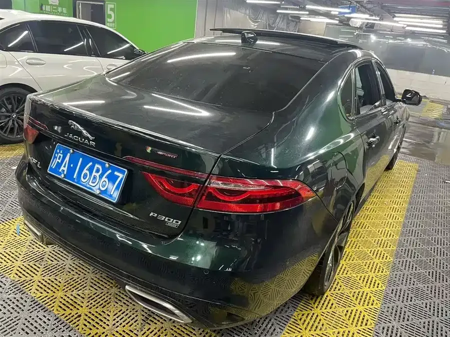 Jaguar XFL 2022 2.0T P300 AWD Flagship Sport Edition 2023 — миниатюра 4