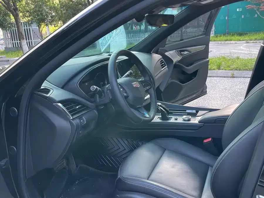 Cadillac CT5 2023 28T Platinum 2023 — миниатюра 4