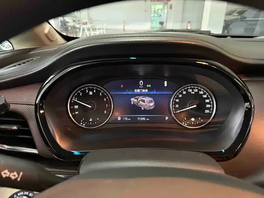 Buick GL8 2021 Land Business Class 652T Comfort Edition 2022 — миниатюра 5