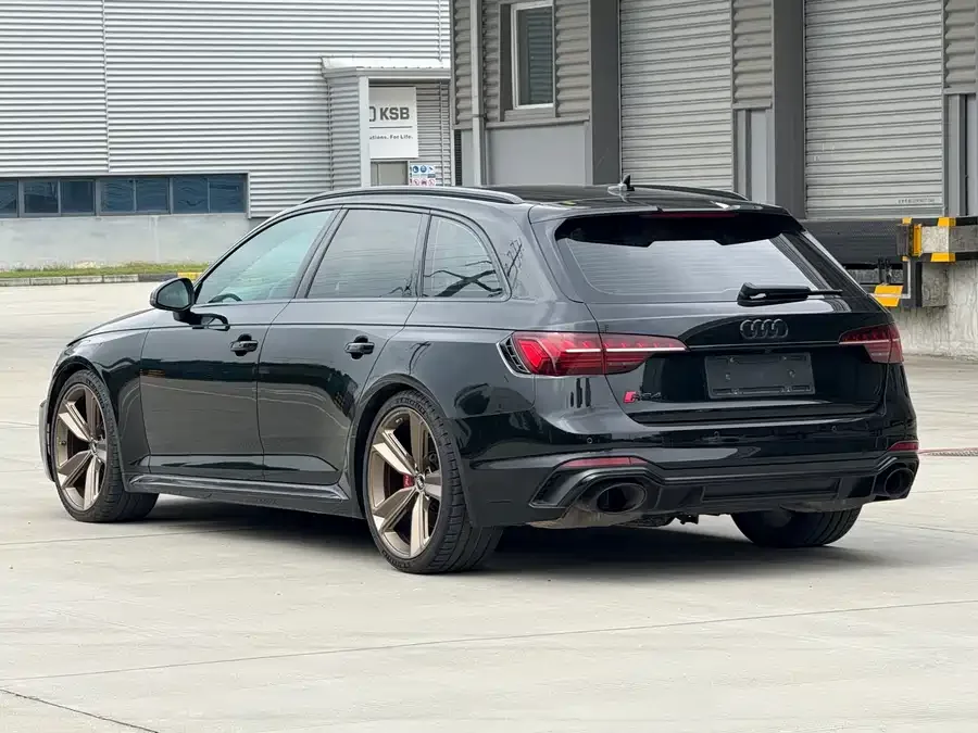 Audi RS 4 2022 RS4 Avant Obsidian Edition 2022 — миниатюра 4