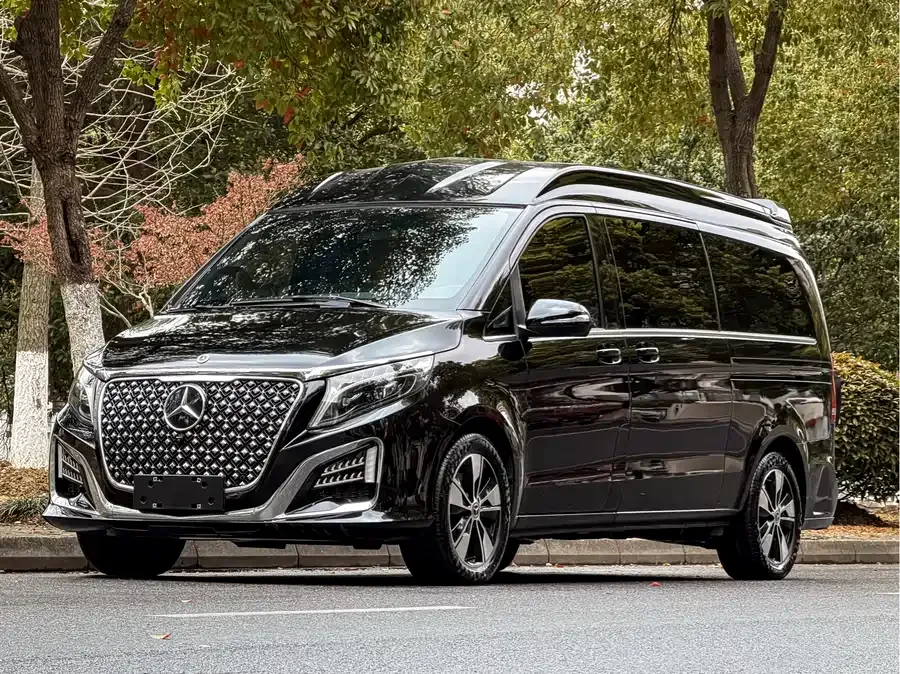 Mercedes-Benz Class V 2024