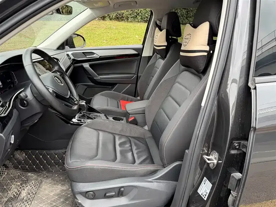 Volkswagen Tayron Tanyue 2021 330TSI 2WD 3rd Anniversary Limited Edition 2022 — миниатюра 5