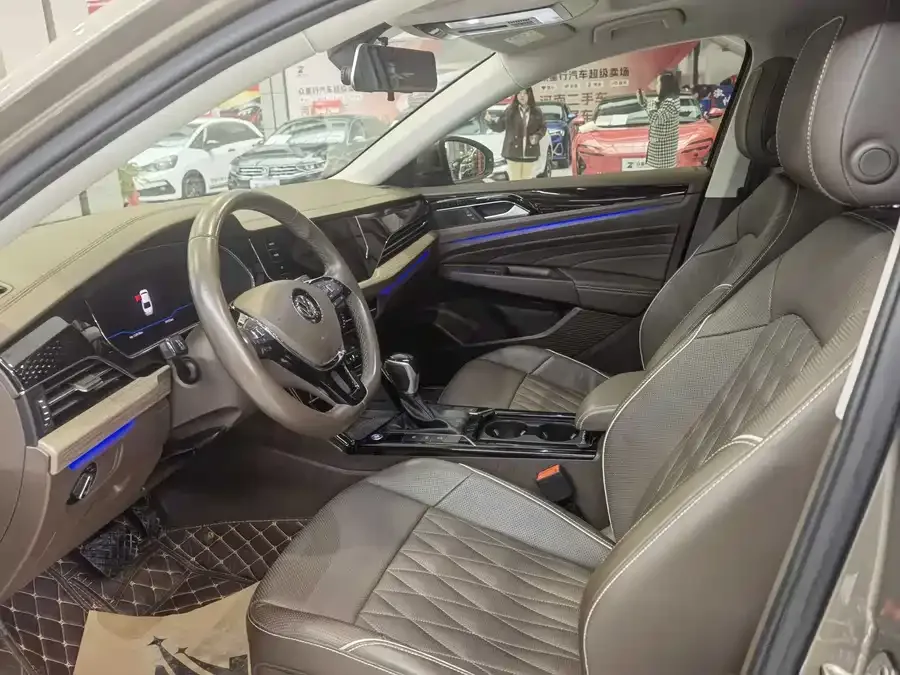 Volkswagen Passat Passat 2020 330TSI Luxury Edition National VI 2022 — миниатюра 2