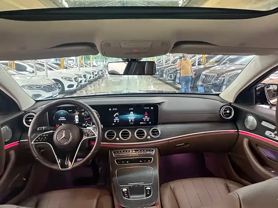 Mercedes-Benz E-Class Mercedes-Benz E-Class 2022 Model Three E 300 L Luxury Edition 2022 — миниатюра 3