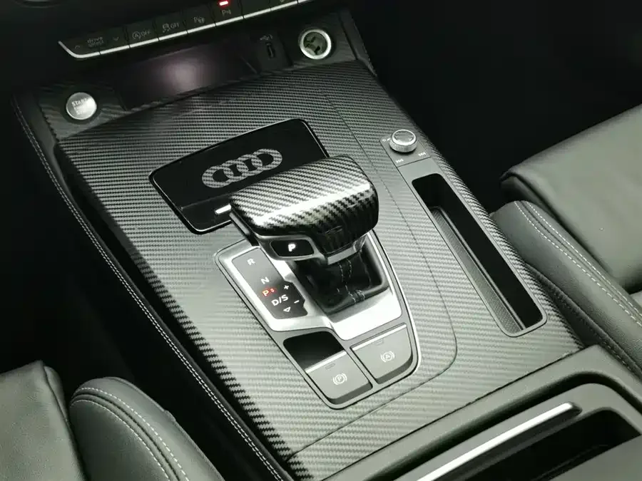 Audi Q5L 2022 40T luxury and dynamic model 2022 — миниатюра 4