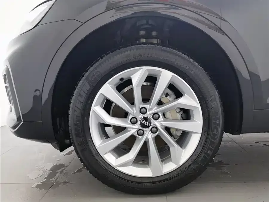 Audi Q5L 2022 40T luxury and dynamic model 2022 — миниатюра 5