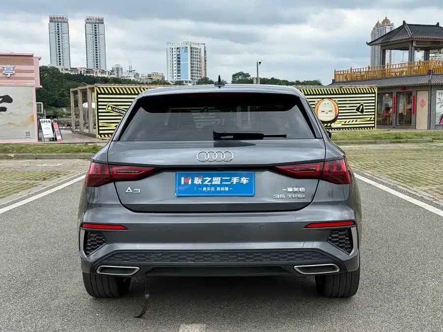 Audi A3 2022 Sportback 35 TFSI stylish and sporty 2022 — миниатюра 2