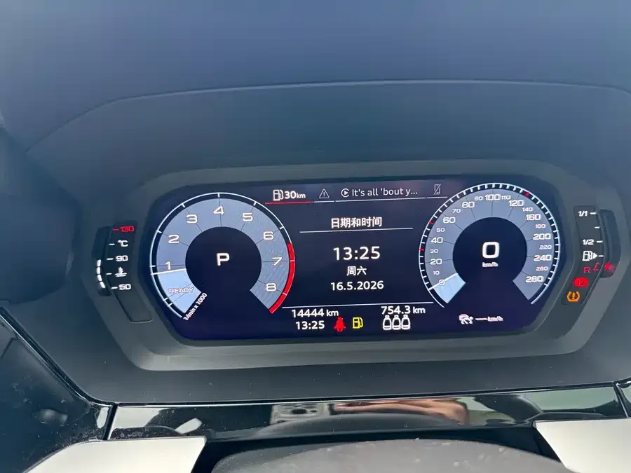 Audi A3 2022 Sportback 35 TFSI stylish and sporty 2022 — миниатюра 4
