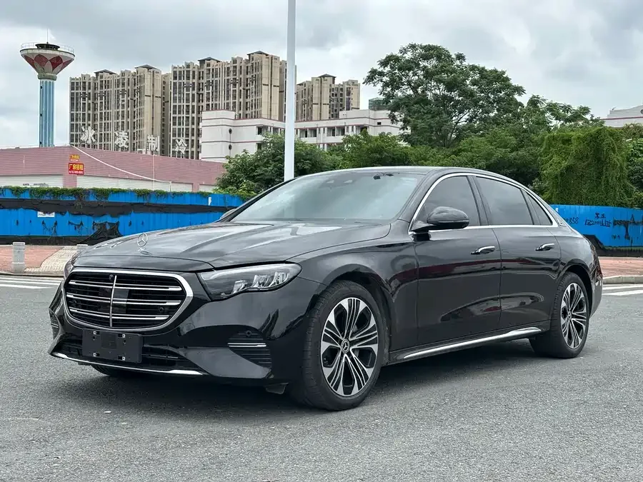 Mercedes-Benz E-Class 2025
