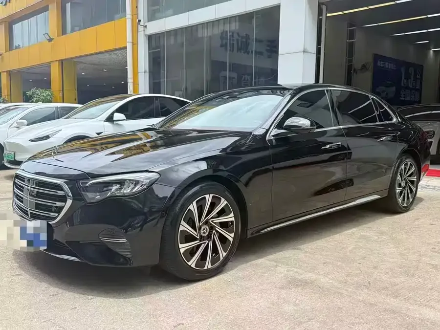 Mercedes-Benz E-Class 2024